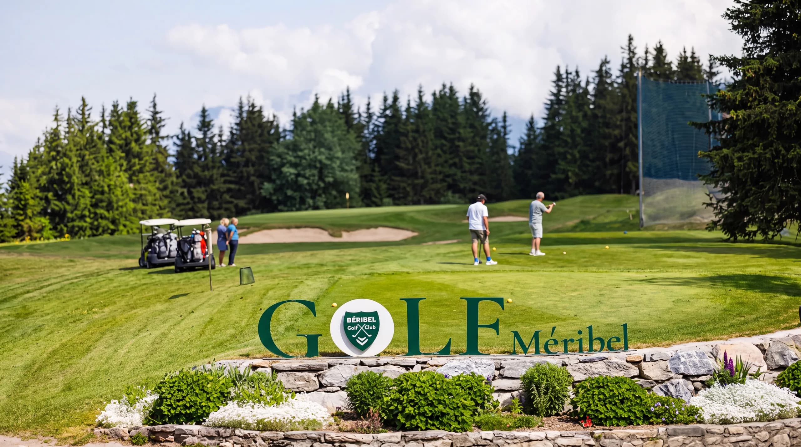 Fairway du golf de Méribel à 1700 m d'altitude en été