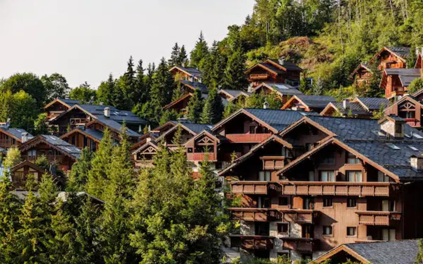 Chalets enneigés de Méribel-Village disponibles à la location